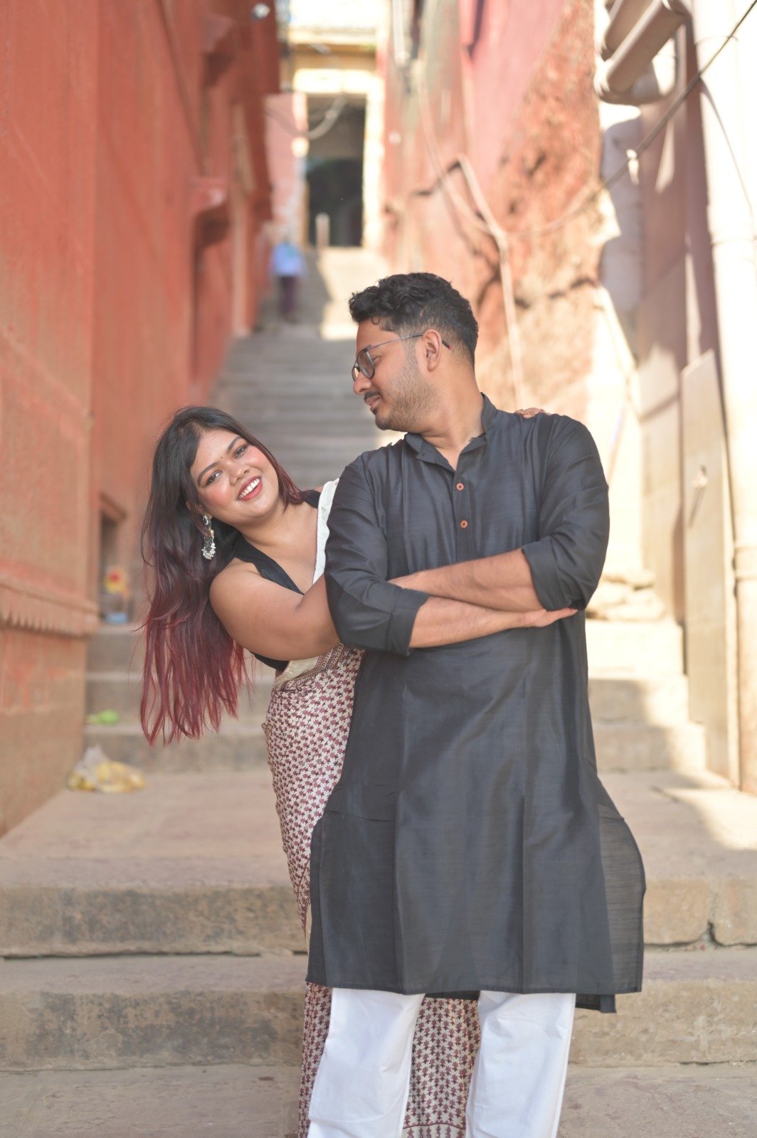 Plan Your Varanasi Trip with a Tourist Photoshoot, Couple Shoot or Pre-Wedding Experience
